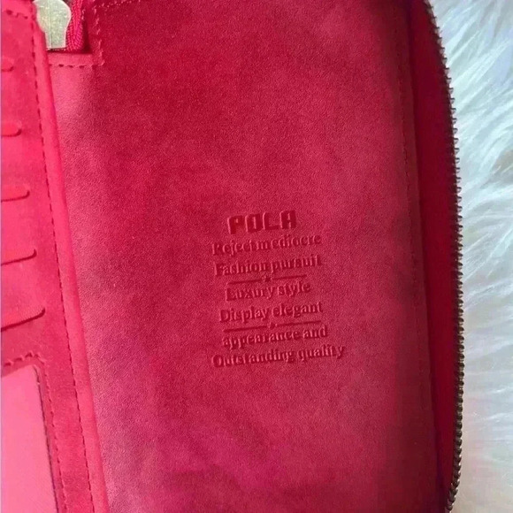 Red Pola Zip Leather Wallet Cross-hatched Leather - Picture 4 of 9